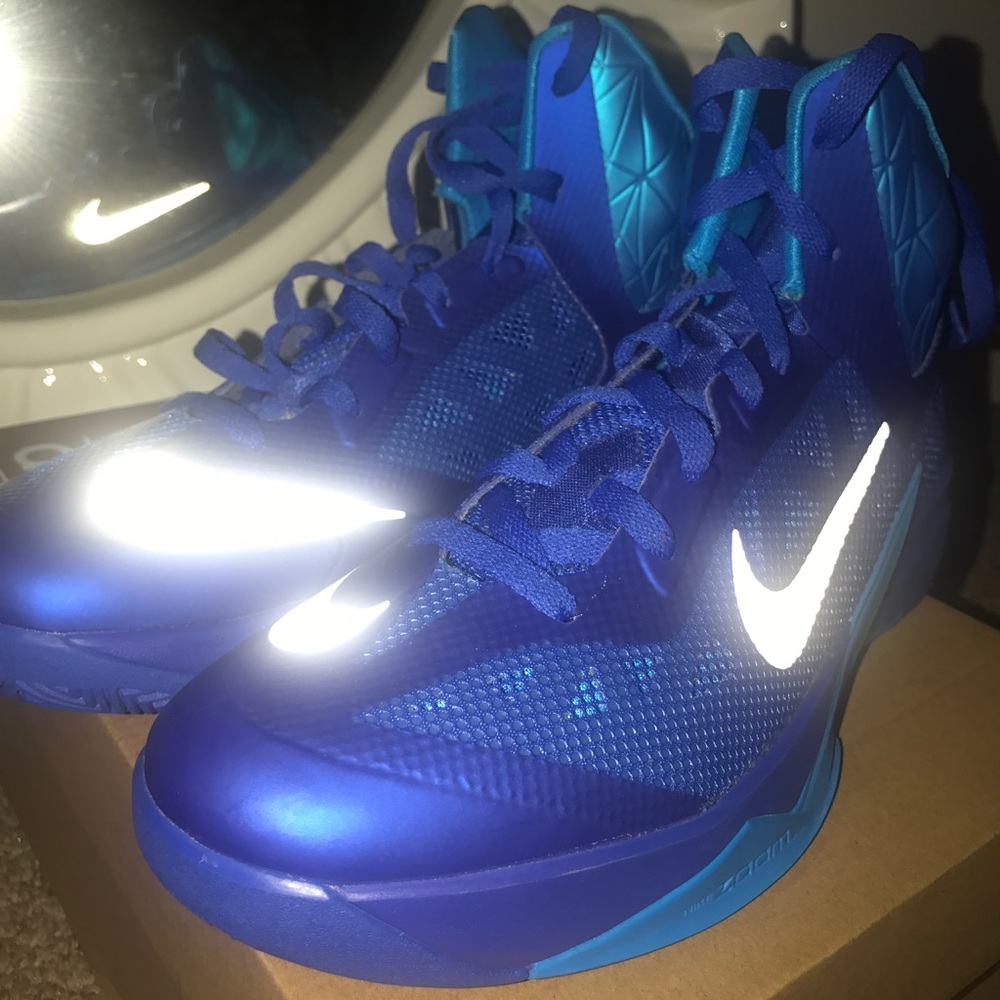Nike - Picture 2 of 2